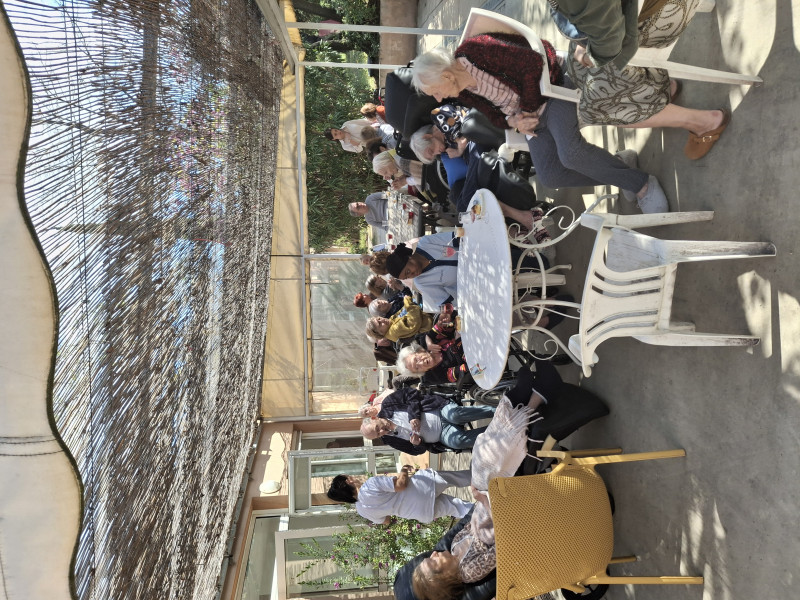 Goûter sur la terrasse